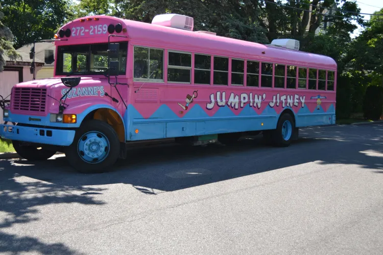 Jupmin Jitney Bus